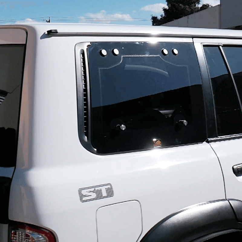 Gullwing Window – Nissan Patrol Y61 GU LWB – Emuwing - Revolve4x4