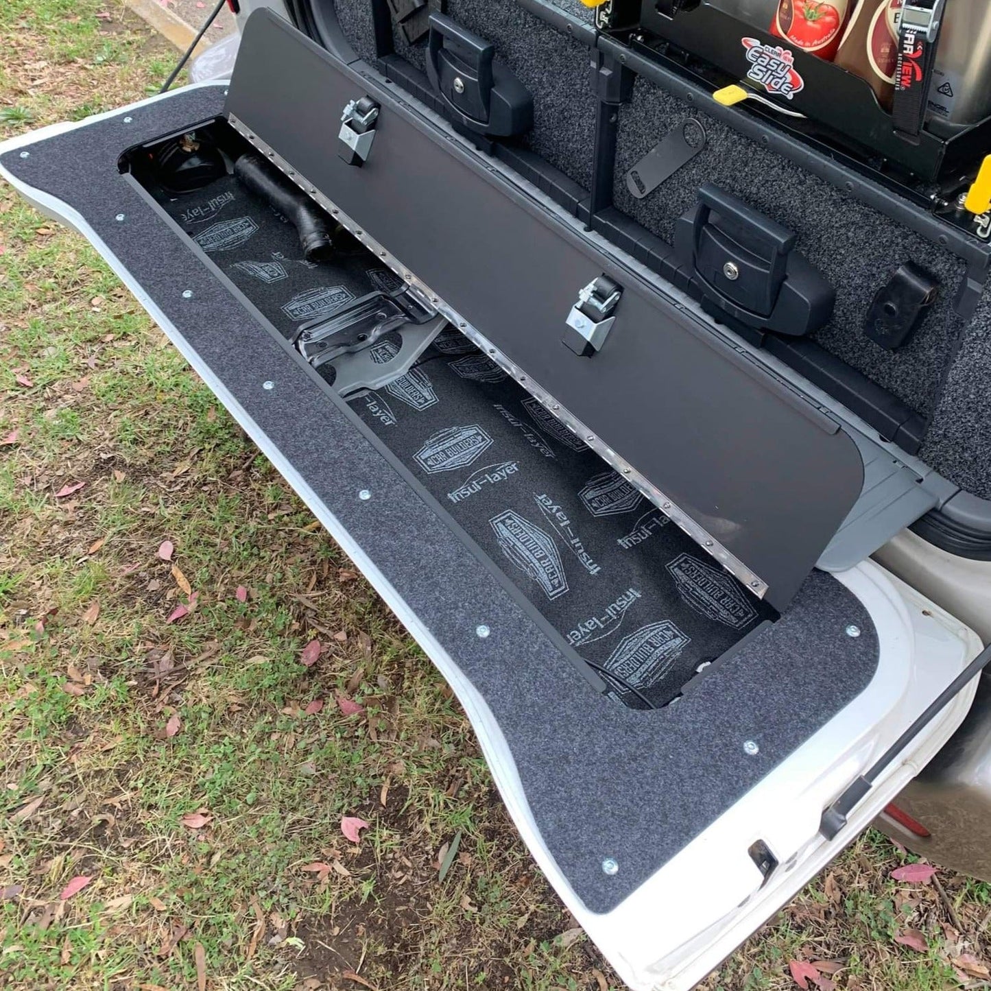 100/105 Series LandCruiser Tailgate Storage 2000-2007