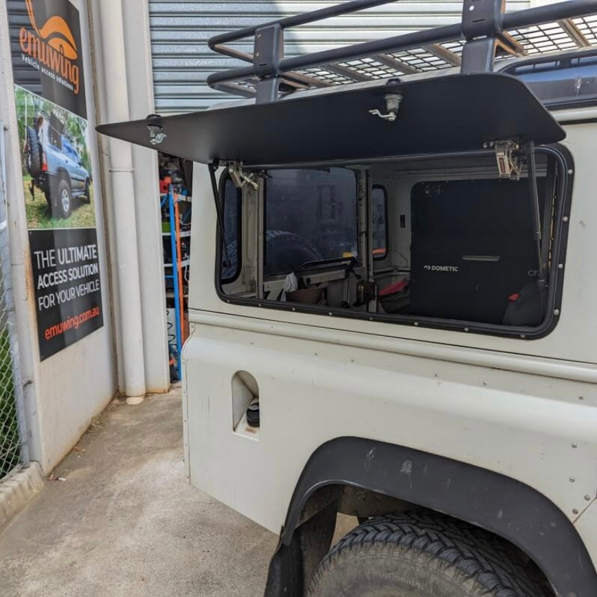 Gullwing Window – Land Rover Defender 90, 110 – Emuwing