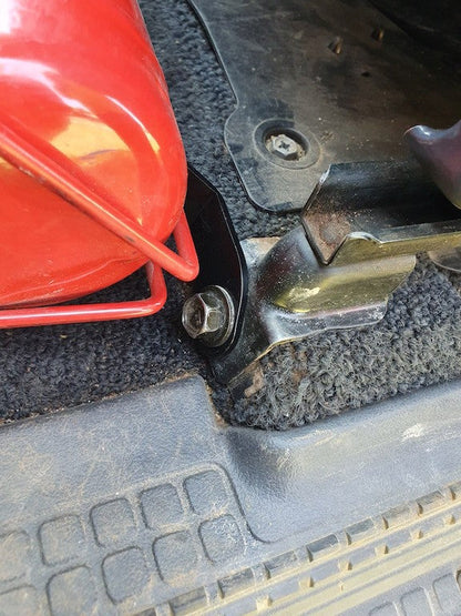 NISSAN PATROL (GQ) FIRE EXTINGUISHER BRACKET