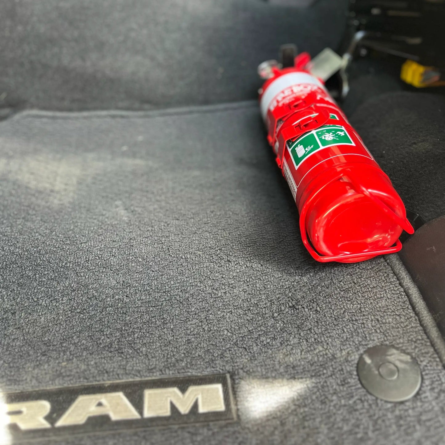 RAM 2500/3500 (GEN 5) 2019+ FIRE EXTINGUISHER BRACKET